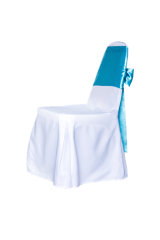 เก้าอี้บุนวมคลุมผ้าขาว ผูกโบว์สีฟ้า